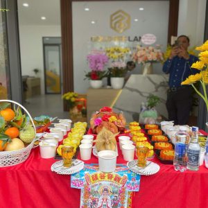 MÂM CÚNG KHAI TRƯƠNG