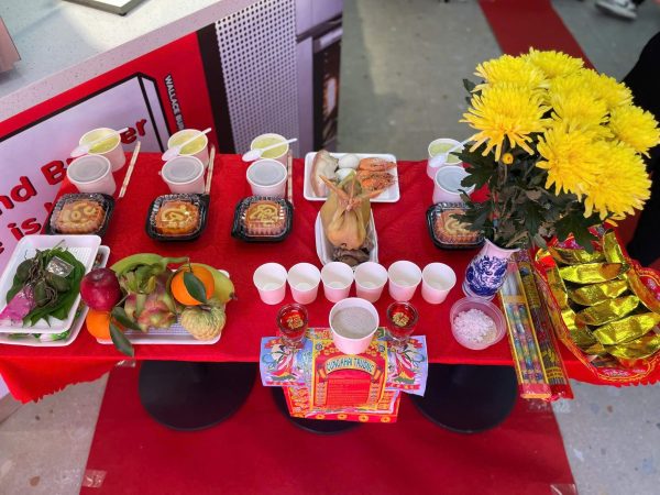 MÂM CÚNG KHAI TRƯƠNG