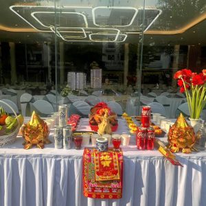 MÂM CÚNG KHAI TRƯƠNG