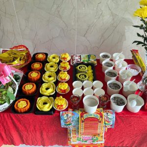 MÂM CÚNG KHAI TRƯƠNG