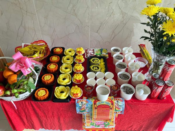 MÂM CÚNG KHAI TRƯƠNG