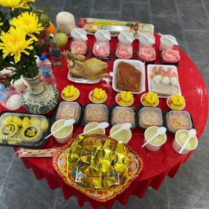 MÂM CÚNG NHÀ MỚI