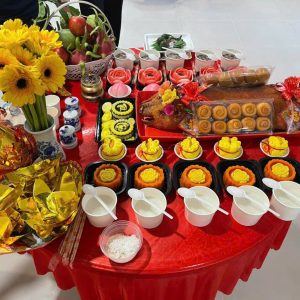 MÂM CÚNG NHÀ MỚI