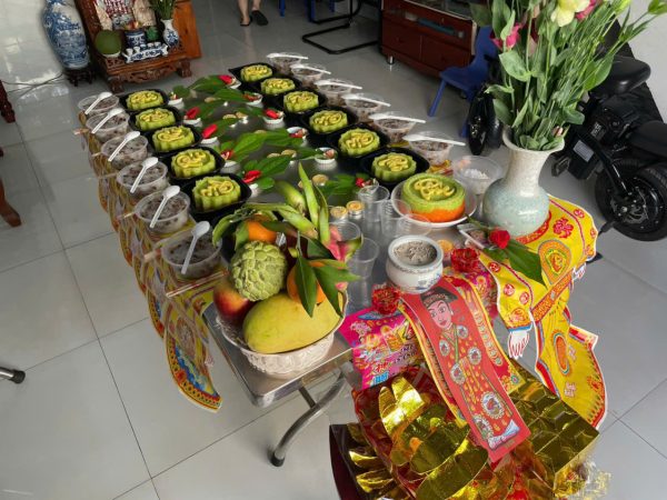 MÂM CÚNG THÔI NÔI BÉ TRAI