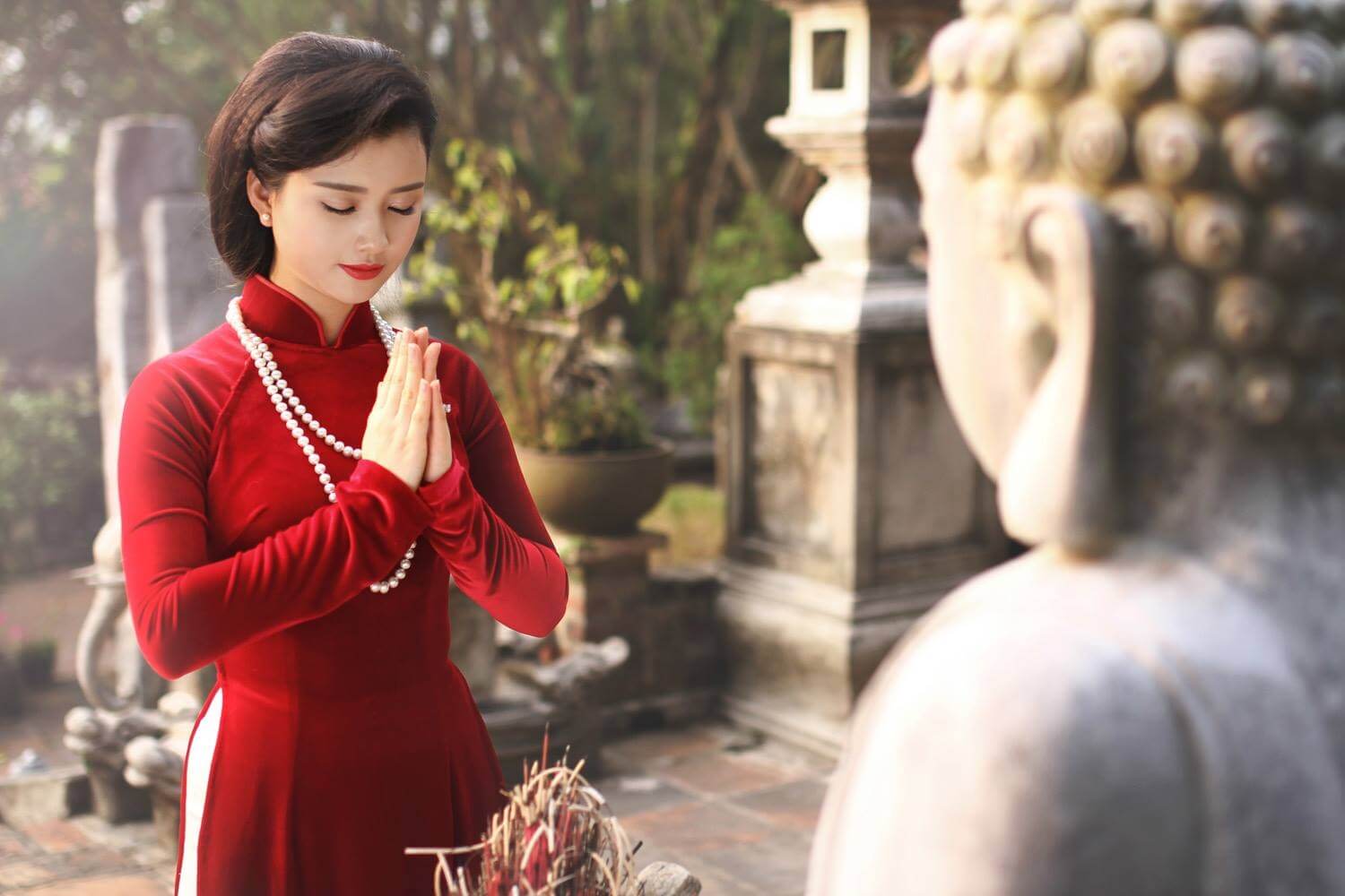 Đi chùa để làm gì? Ý nghĩa tâm linh khi đi lễ chùa